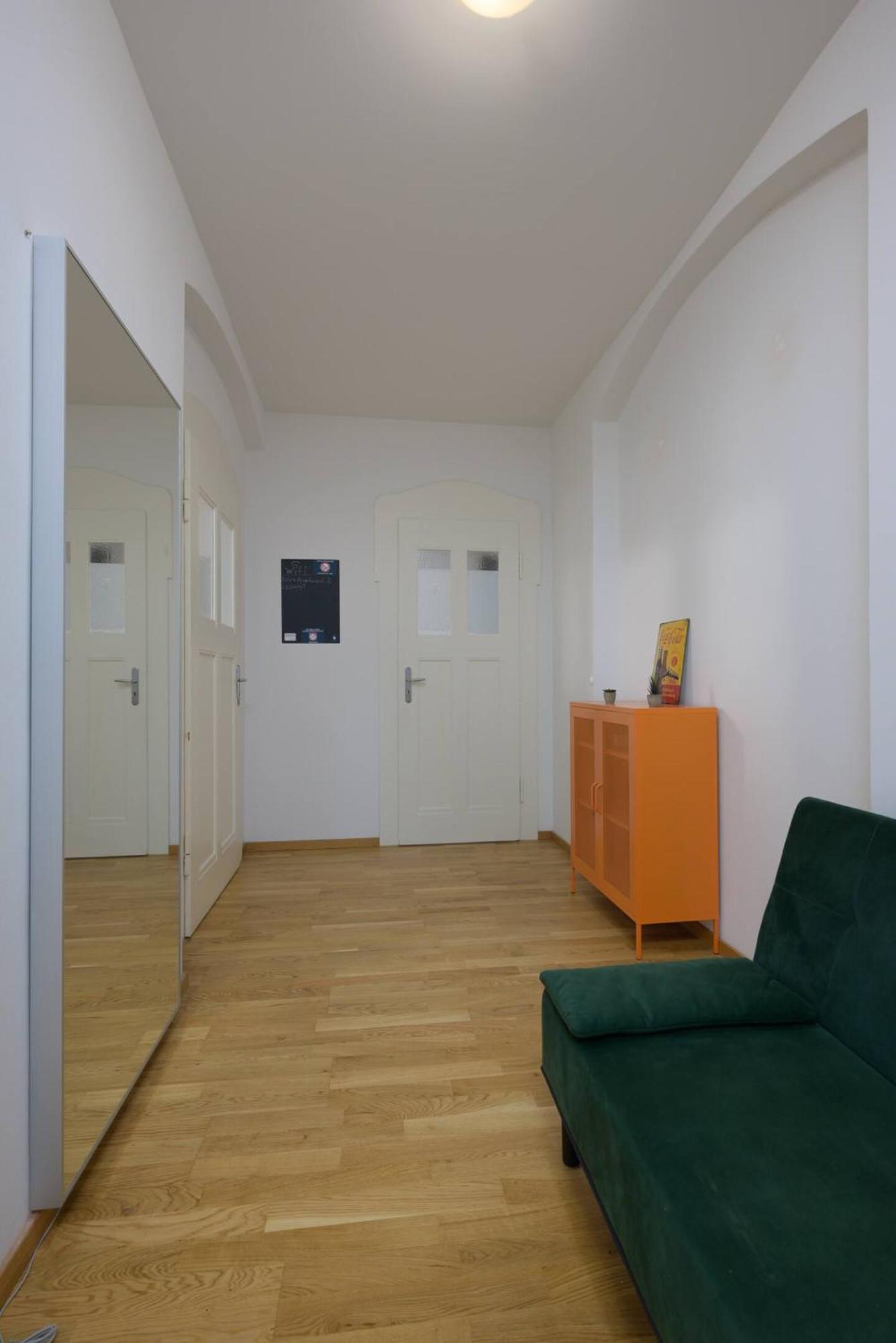 Arbio I Retro Apart Near Leipzig Hauptbahnhof Екстериор снимка